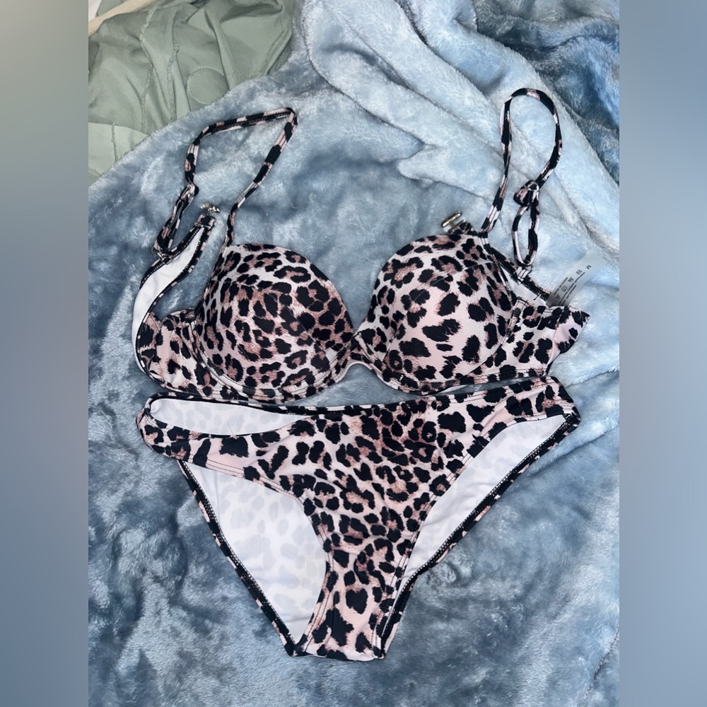 Leopard swimsuit